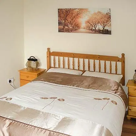 Holiday home Golden Acres Knock